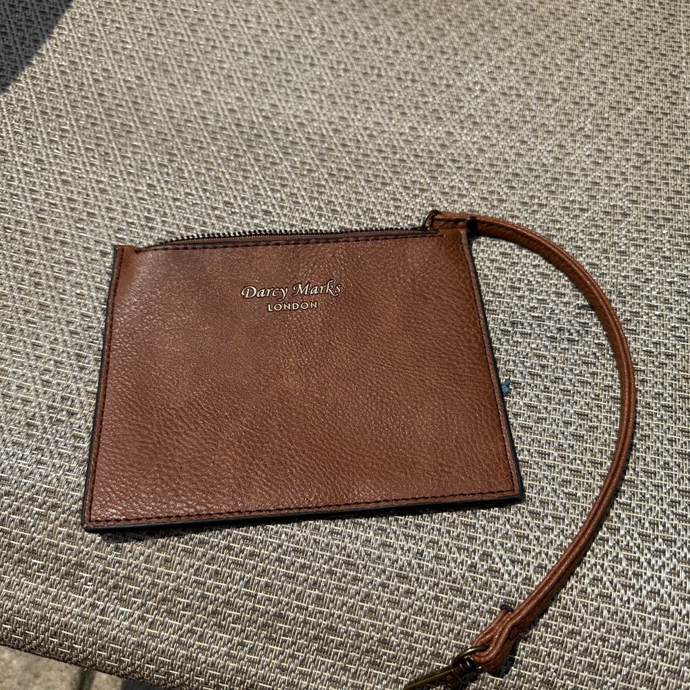 Darcy Marks London Brown Wristlet -EUC